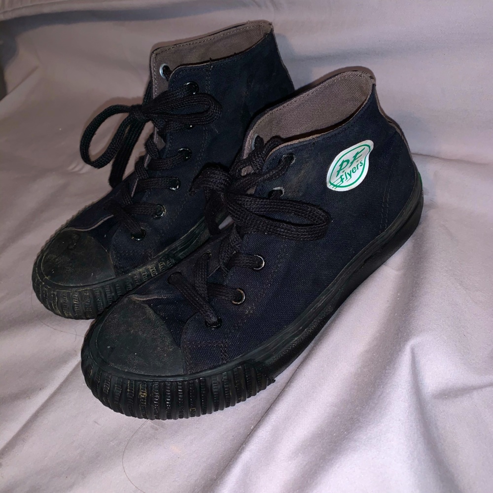 PF Flyer Youth Shoes Size 3.5